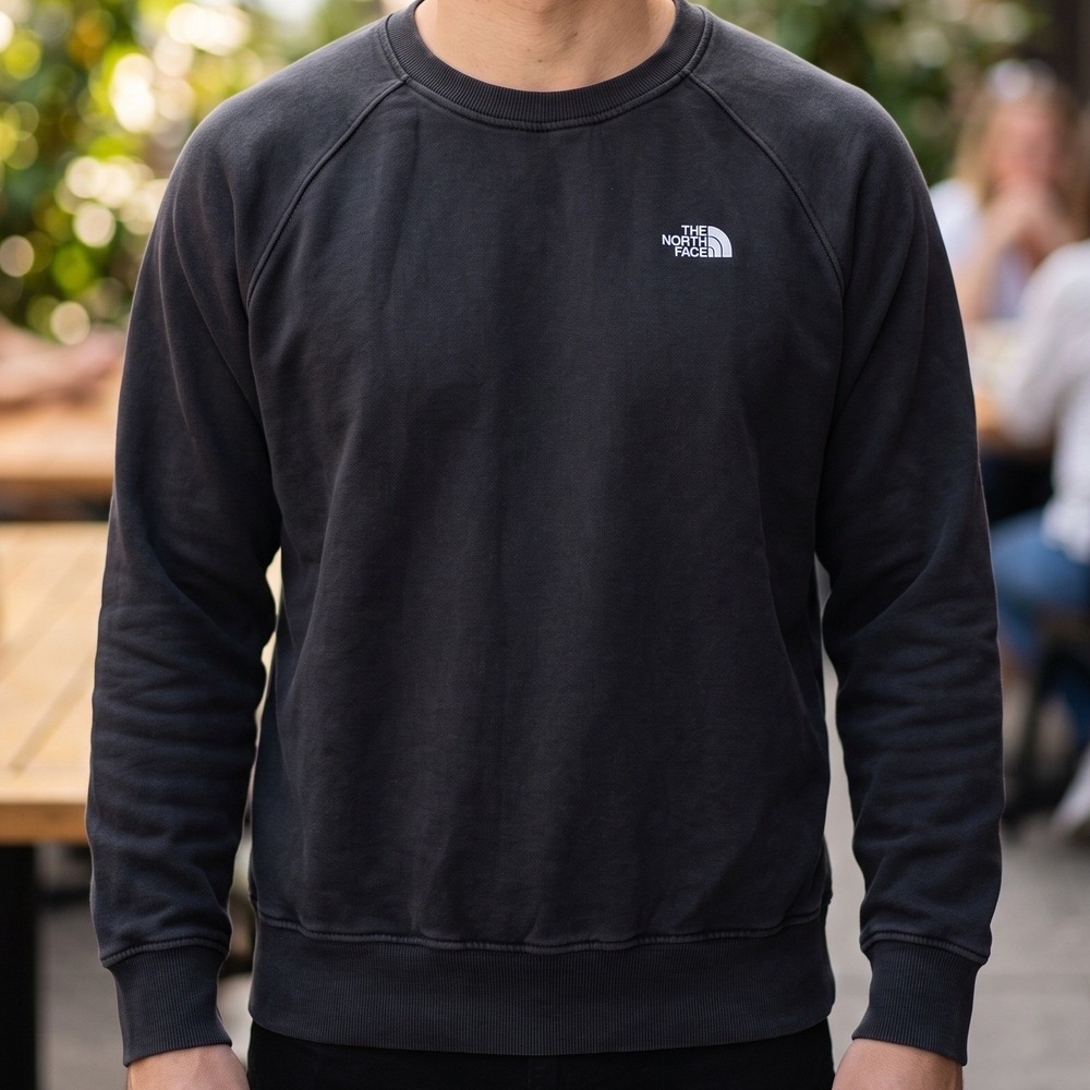 The North Face Mens Black Raglan Sleeve Crewneck Sweatshirt Embroidered Logo
